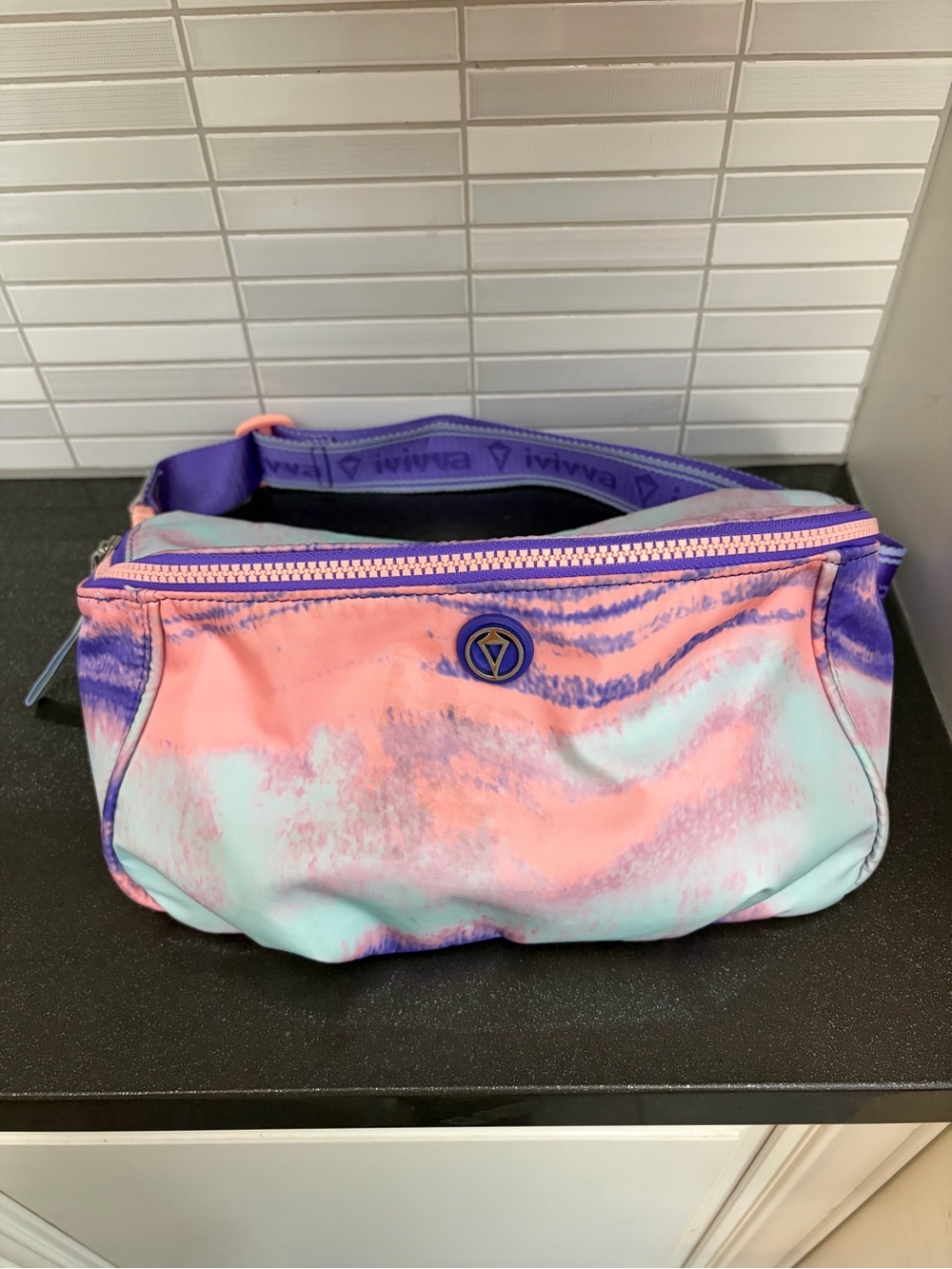 EUC Ivivva by Lululemon Around About girls Fanny pack